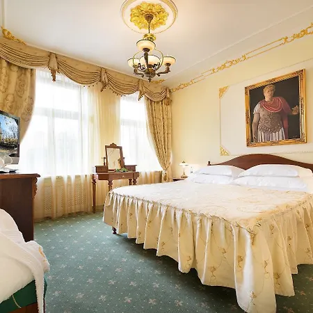 מלון General Boutique & Wellness 5*